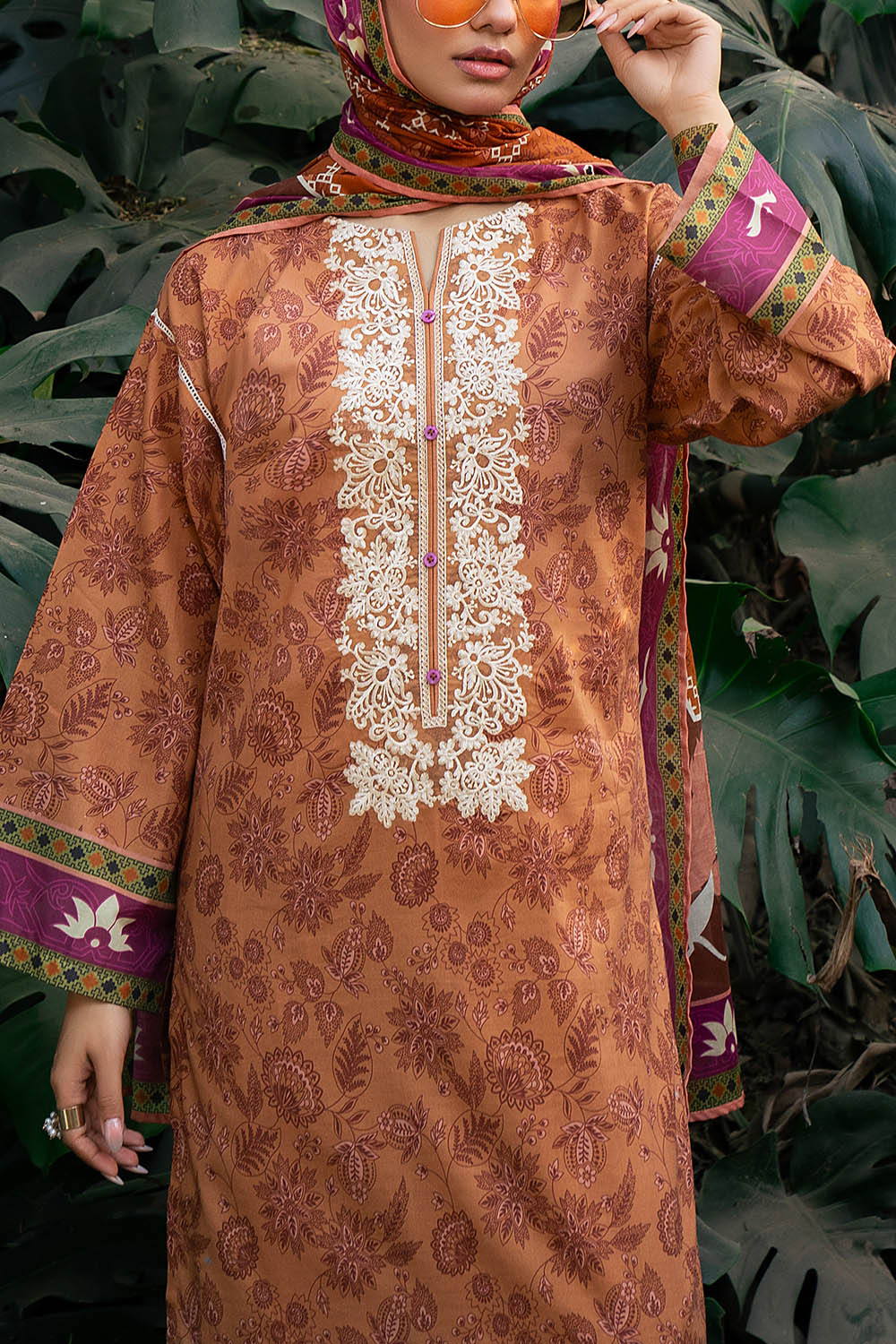 3 Piece Printed Lawn Suit with Embroidered Neckline SD-52229